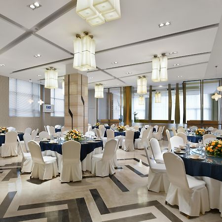 Holiday Inn Express Chengdu Huanhuaxi By Ihg-Near Jinsha Site Musem,Near Wuhou Temple Museum,Welcome Drinks,Free Gym,Free Self-Service Laundry Ченду Екстер'єр фото