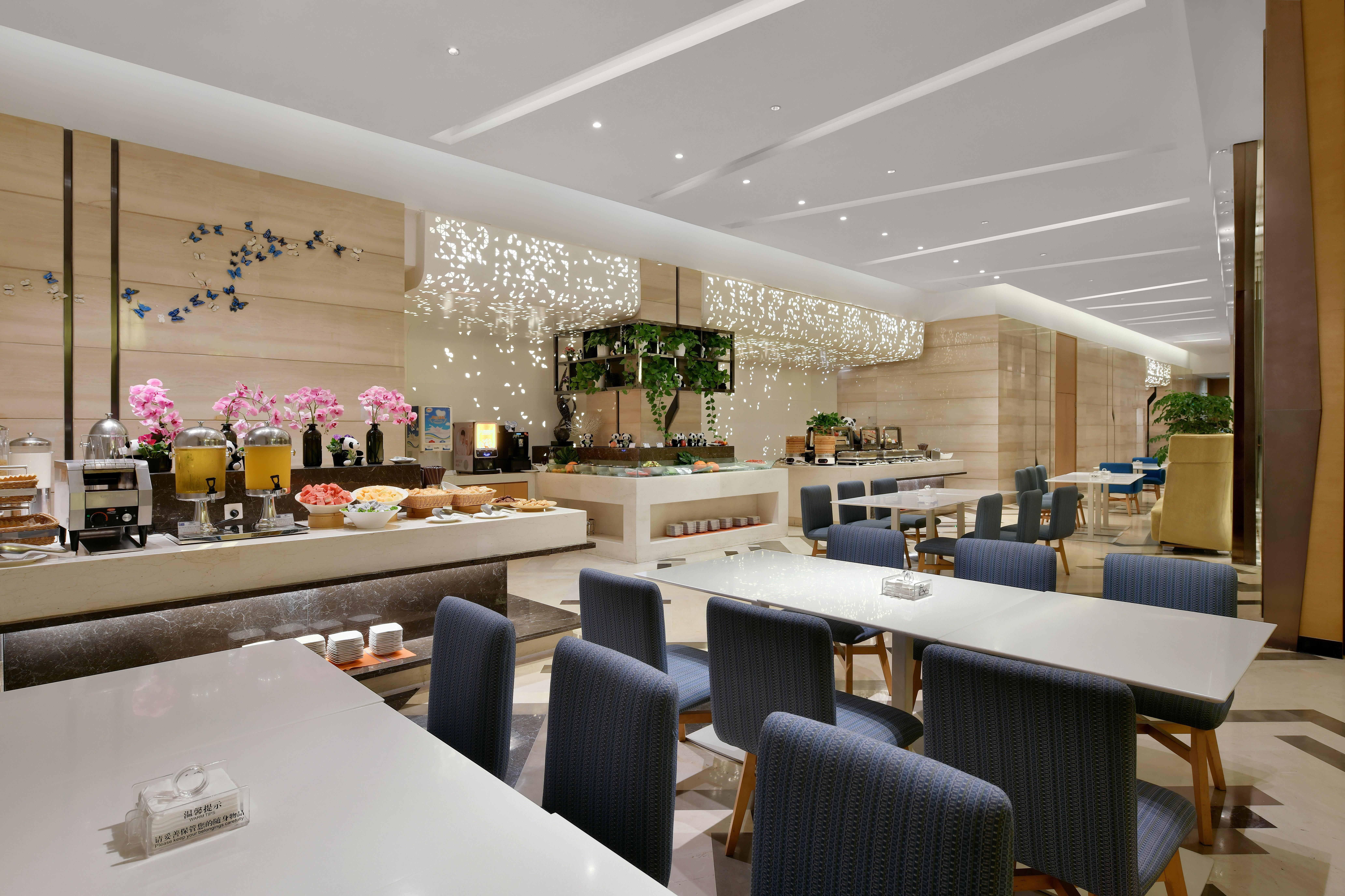 Holiday Inn Express Chengdu Huanhuaxi By Ihg-Near Jinsha Site Musem,Near Wuhou Temple Museum,Welcome Drinks,Free Gym,Free Self-Service Laundry Ченду Екстер'єр фото