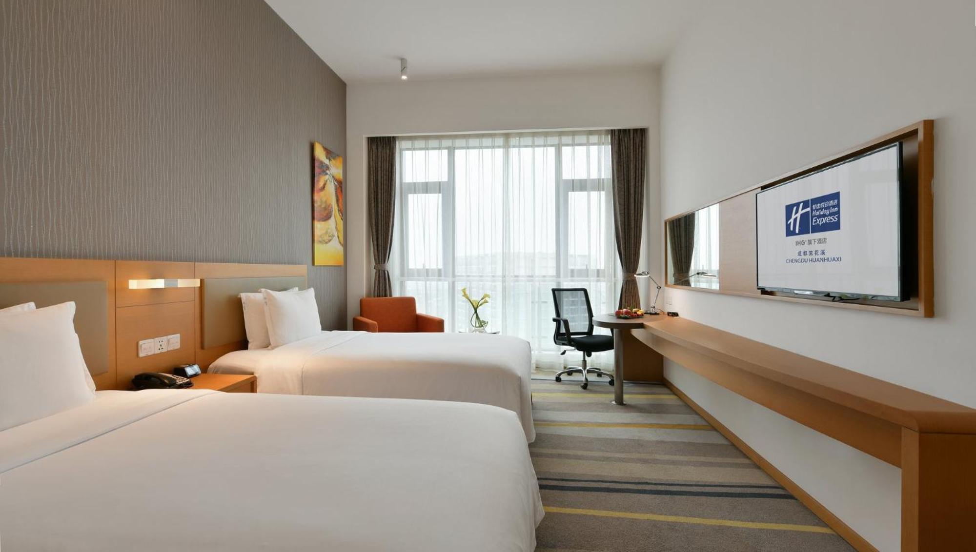 Holiday Inn Express Chengdu Huanhuaxi By Ihg-Near Jinsha Site Musem,Near Wuhou Temple Museum,Welcome Drinks,Free Gym,Free Self-Service Laundry Ченду Екстер'єр фото