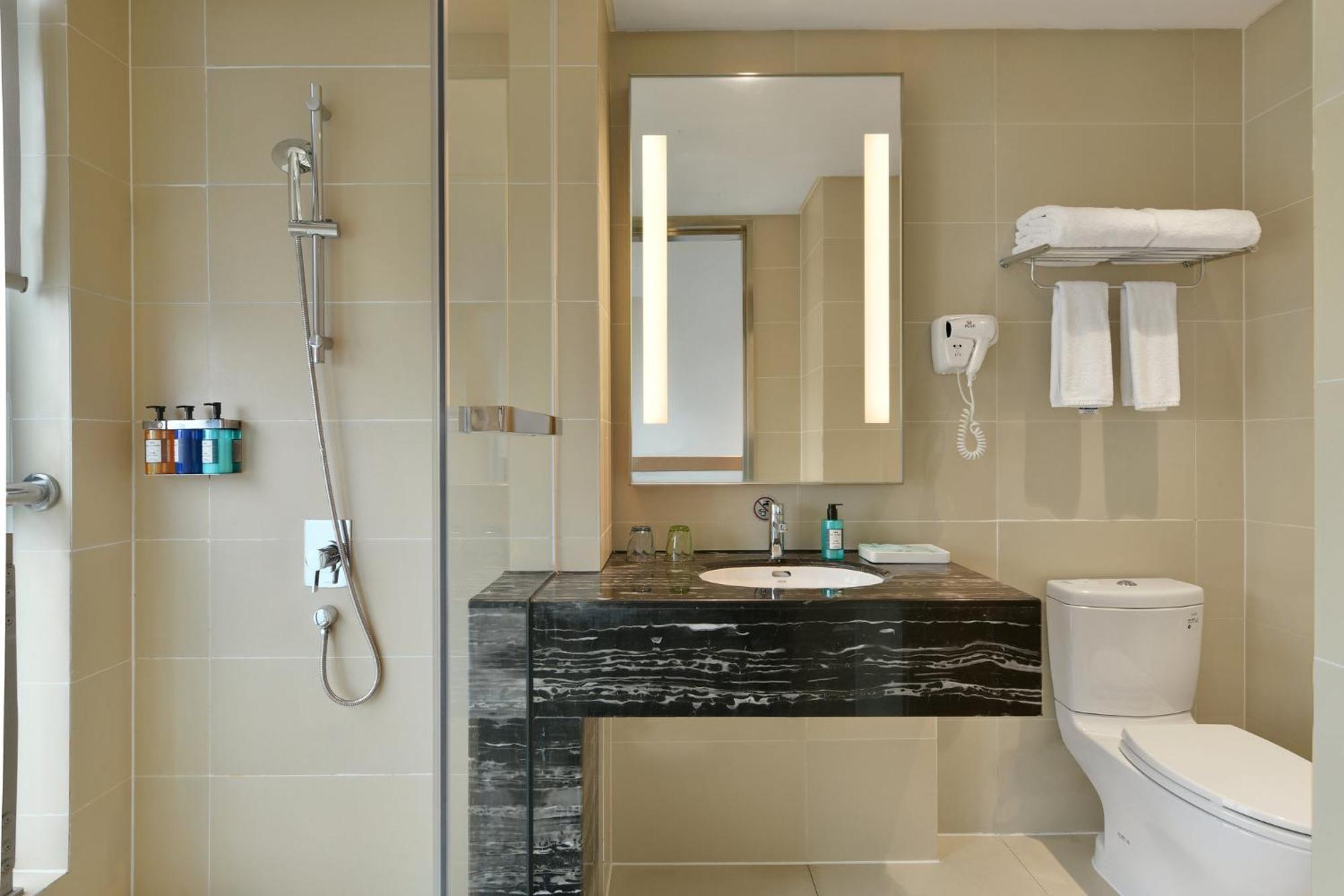 Holiday Inn Express Chengdu Huanhuaxi By Ihg-Near Jinsha Site Musem,Near Wuhou Temple Museum,Welcome Drinks,Free Gym,Free Self-Service Laundry Ченду Екстер'єр фото