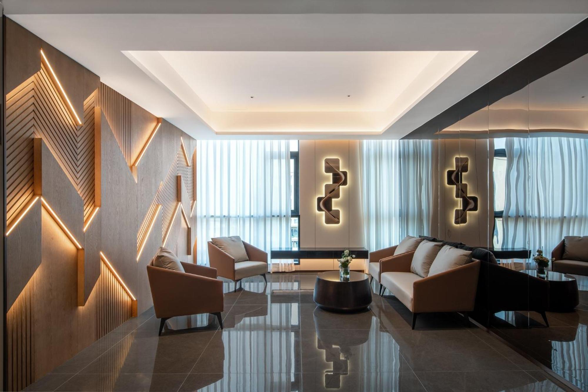 Holiday Inn Express Chengdu Huanhuaxi By Ihg-Near Jinsha Site Musem,Near Wuhou Temple Museum,Welcome Drinks,Free Gym,Free Self-Service Laundry Ченду Екстер'єр фото